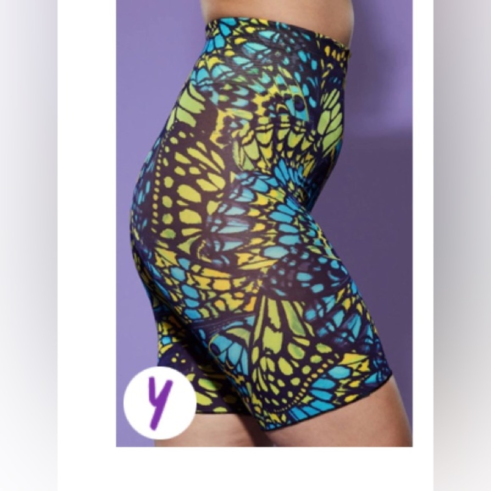 Fabletics Mesh Me Smoothing High Waist Short